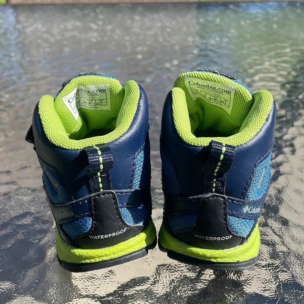 Columbia Peakfreak XCRSN Mid Children Hiking Boots